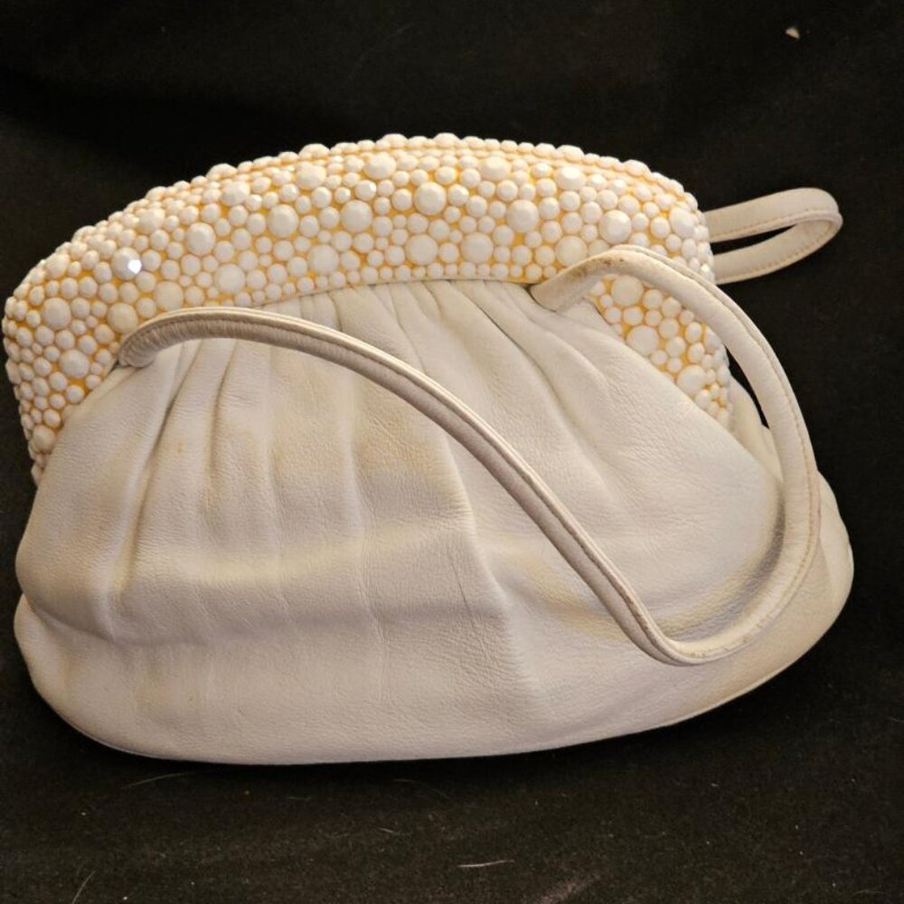 Prestige vintage white leather evening clutch